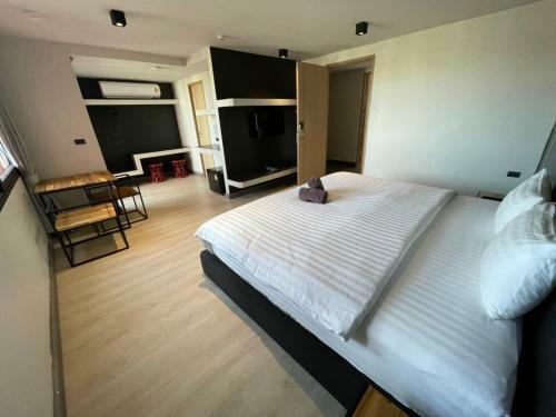 Prime Town - Posh & Port Hotel Phuket