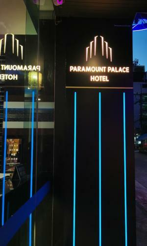 Paramount Palace Hotel Dannok