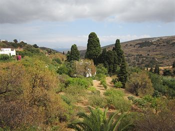 Hotel Lefkes Village