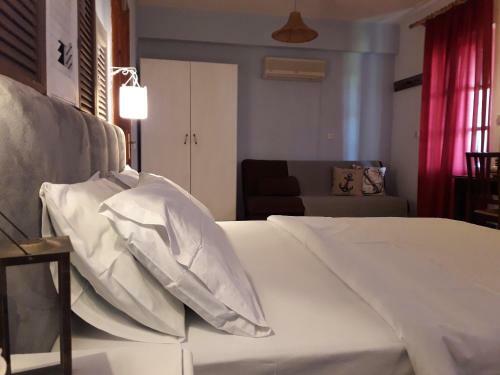 Hostal Aigaion