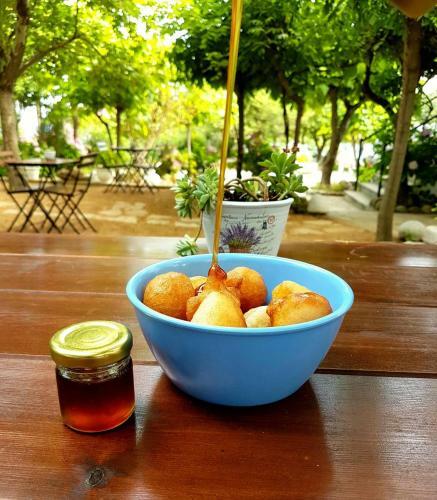 Hostal Aigaion