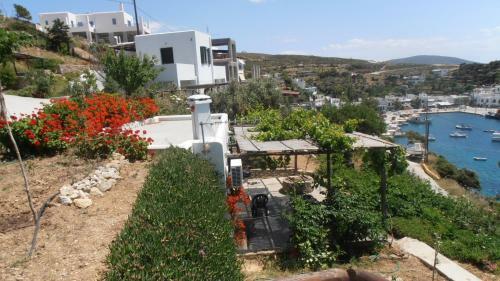 Chriason Studios & Apartments