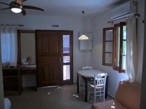 Pegasus Studios & Apartments