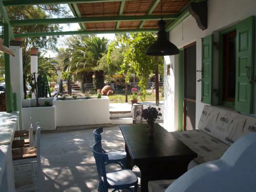 Pegasus Studios & Apartments