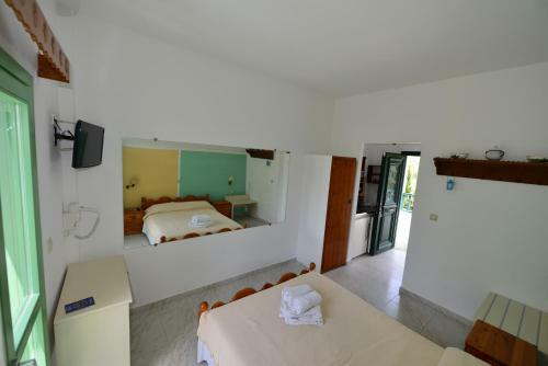Pegasus Studios & Apartments