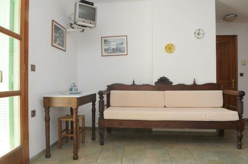 Pegasus Studios & Apartments