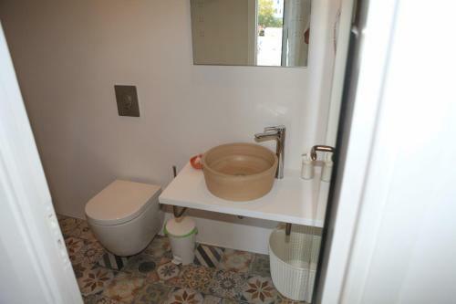 Hostal Lykomides