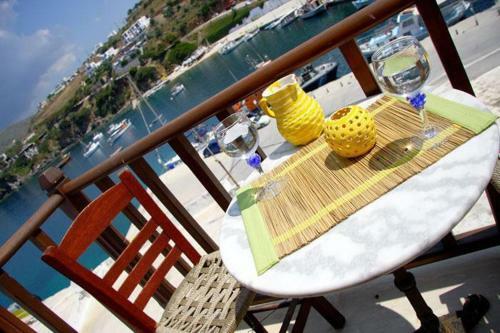 Hostal Lykomides