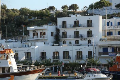 Hostal Lykomides
