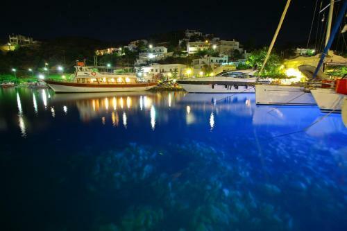 Hostal Lykomides