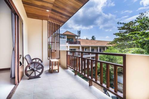 Wyh Hotels