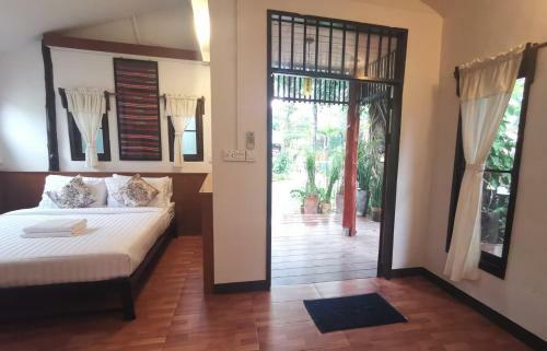 Hotel Lunghe Homestay (?????????????)