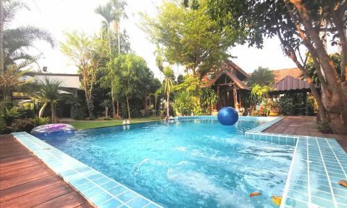 Hotel Lunghe Homestay (?????????????)
