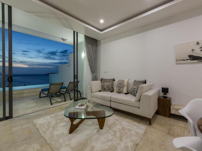 Skye Beach Hotel