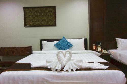 Baan Veerakit Hotel