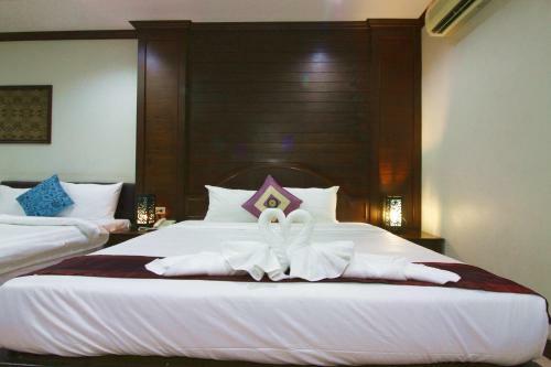 Baan Veerakit Hotel