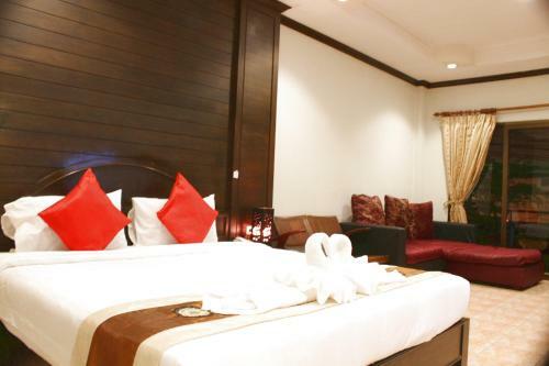 Baan Veerakit Hotel