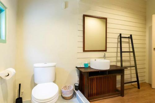 Hostal Ishome& Hashery