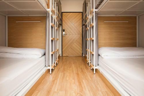 Bed One Block Hostel