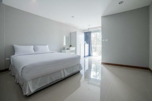 Hotel S44room