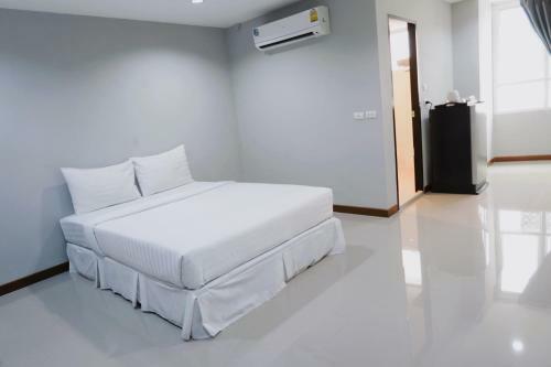 Hotel S44room