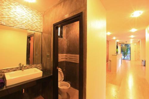 The Plubpla Serviced Apartment