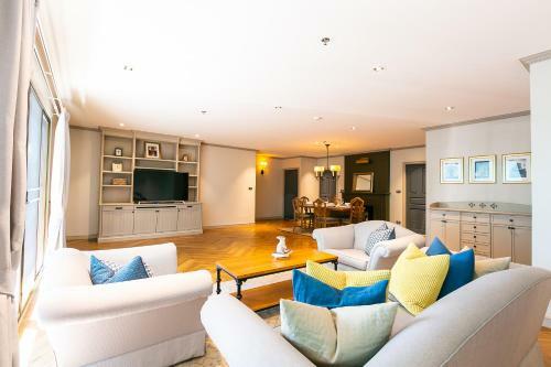 Thea Serviced Apartment By Th District