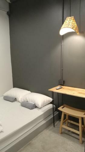 Ekanek Hostel