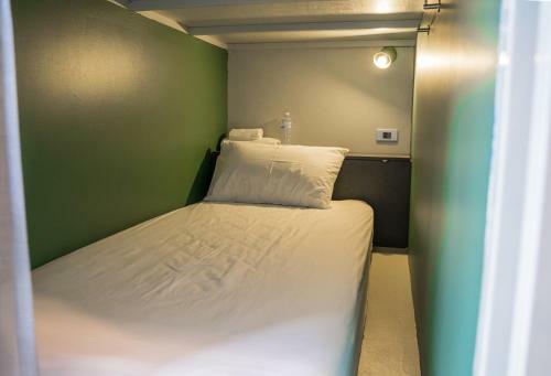 Yaks House Hostel