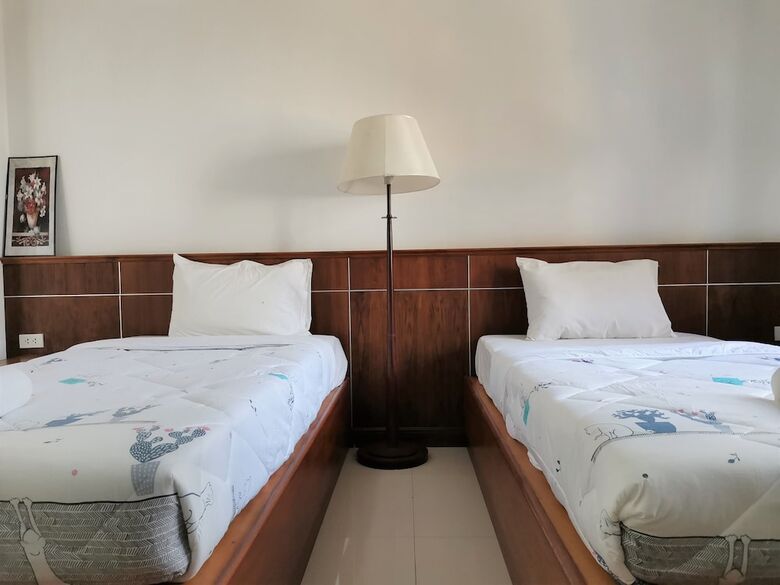 Hostal Sure Guesthouse