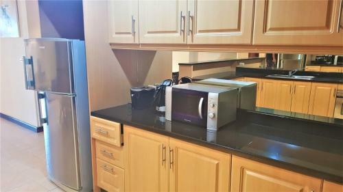 Lovely 2-bed Apartment In Pratumnak With Pool View