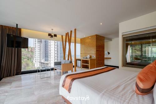 Balihai Bay Pattaya Hotel & Residence