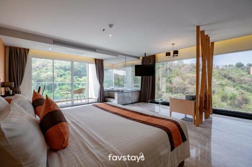 Balihai Bay Pattaya Hotel & Residence