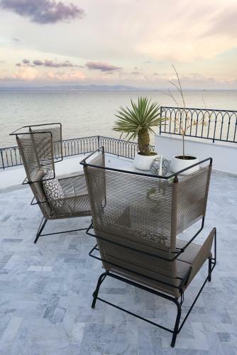 Hostal Maison Dedine