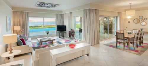 Hotel Xanadu Island