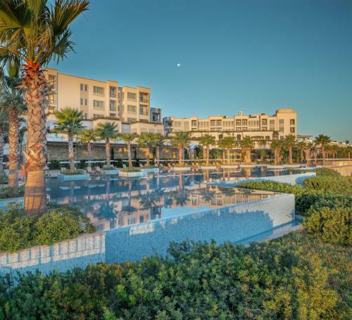 Hotel Xanadu Island