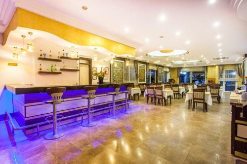 Kleopatra Ada Hotel