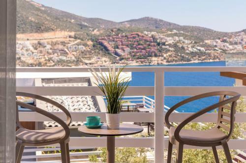 Kalkan Saray Suites Hotel