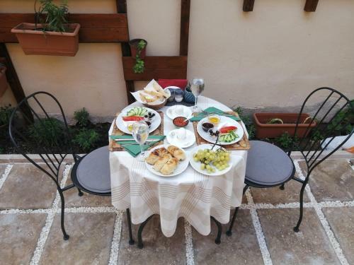 Bed & Breakfast La Casa Carina Butik Otel