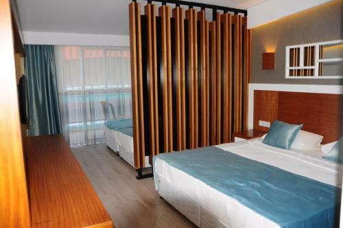 Hotel Maya World Moonlight