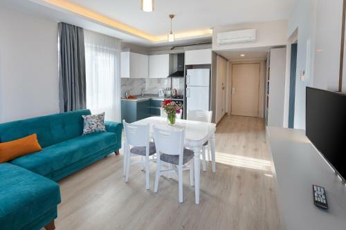 Theluna Suite Hotel