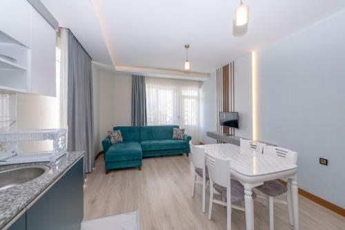Theluna Suite Hotel