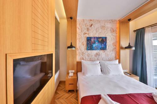 Atalante Hotel