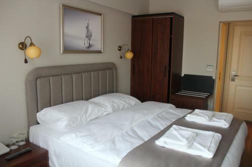 Armida City Hotel
