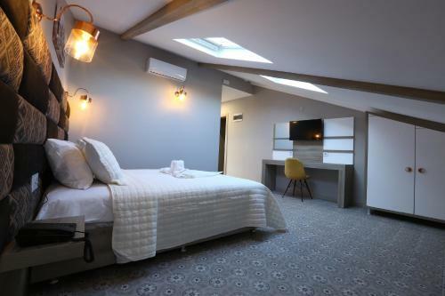 Hotel Acr Palas
