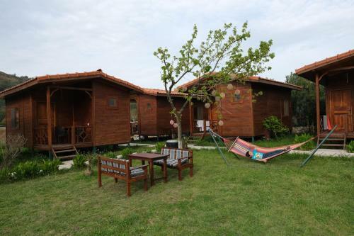 �irali Natural L?fe Bungalows Hotel