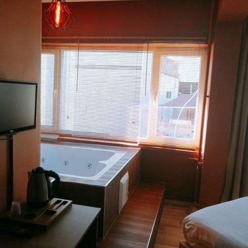 Deda Hotel