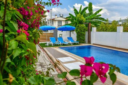 Villa Mozaik - 3 Bedroom Holiday Villa In �al??