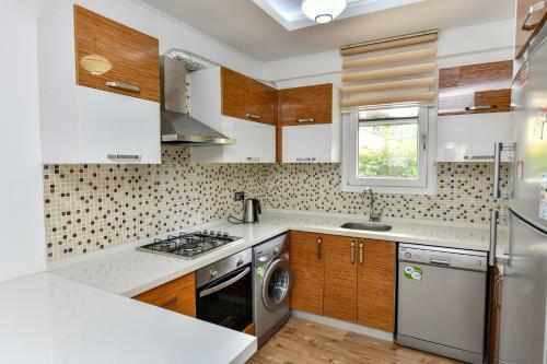 Villa Mozaik - 3 Bedroom Holiday Villa In �al??
