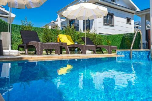 Villa Violet-4 Bedroom Holiday Villa-�l�deniz